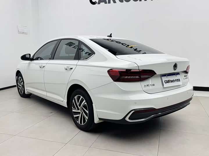 Фото 6 - Volkswagen Lavida