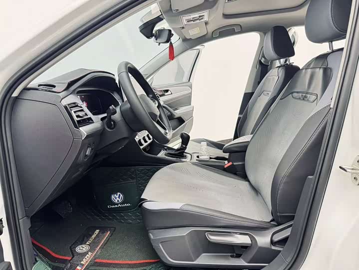 Фото 9 - Volkswagen Lavida