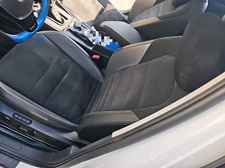 Фото 8 - Volkswagen Sagitar L