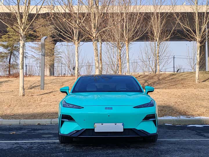 Фото 2 - Geely Galaxy E8