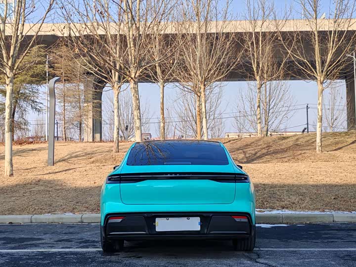 Фото 5 - Geely Galaxy E8