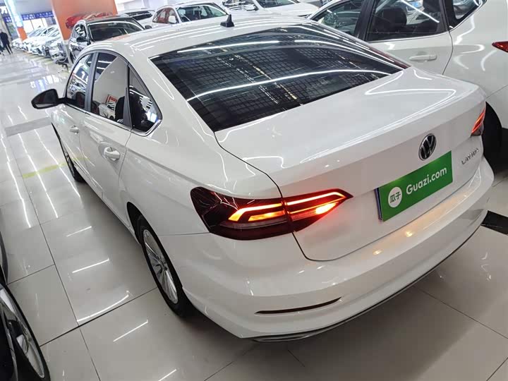 Фото 5 - Volkswagen Lavida