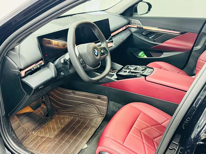 Фото 6 - BMW 5 Series