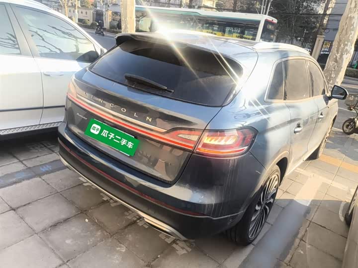 Фото 7 - Lincoln Nautilus