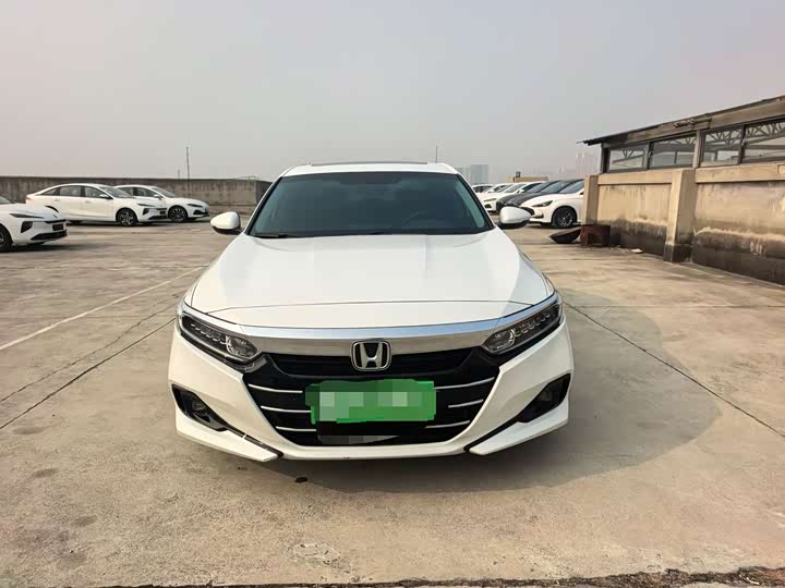 Фото 2 - Honda Accord