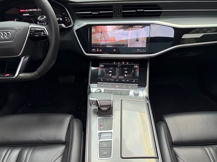 Фото 9 - Audi A7