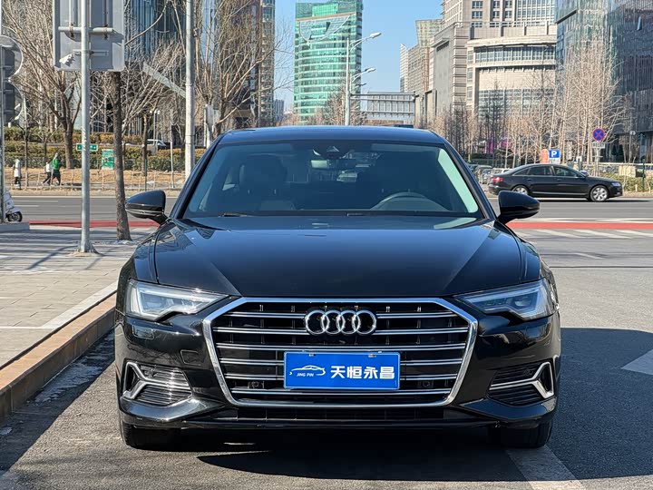 Фото 2 - Audi A6L