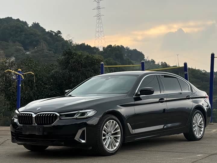 Фото 1 - BMW 5 Series