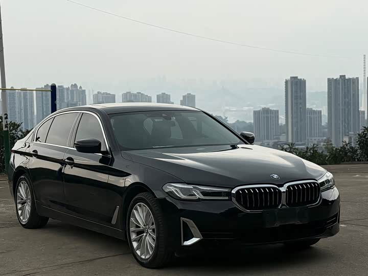Фото 2 - BMW 5 Series