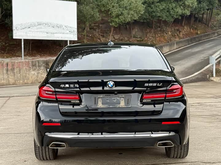 Фото 5 - BMW 5 Series