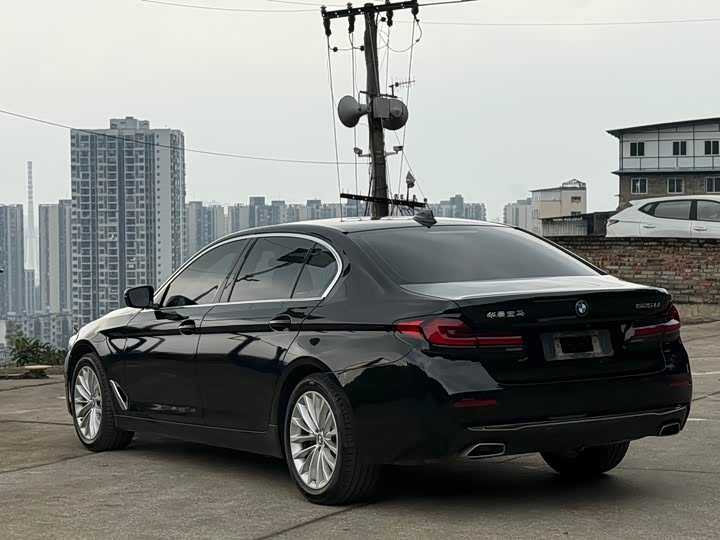 Фото 6 - BMW 5 Series