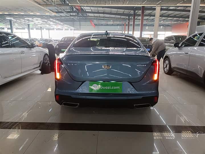 Фото 6 - Cadillac CT4