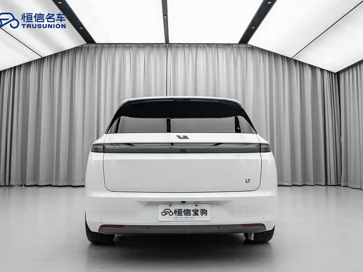 Фото 7 - LiXiang L7