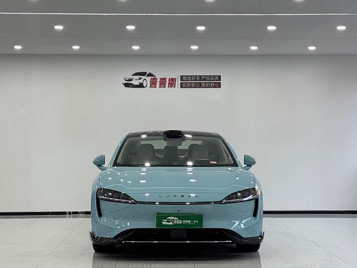 Фото 2 - Luxeed S7