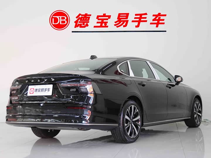 Фото 4 - Volvo S90