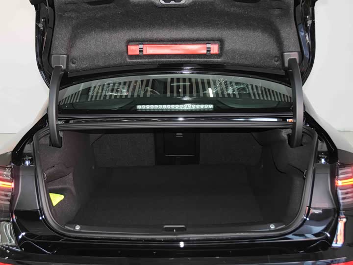 Фото 6 - Volvo S90