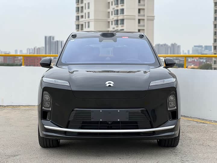 Фото 2 - Nio ES8