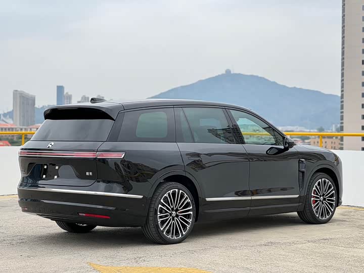 Фото 9 - Nio ES8