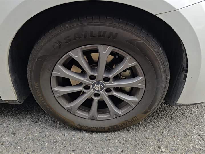 Фото 6 - BYD Qin L