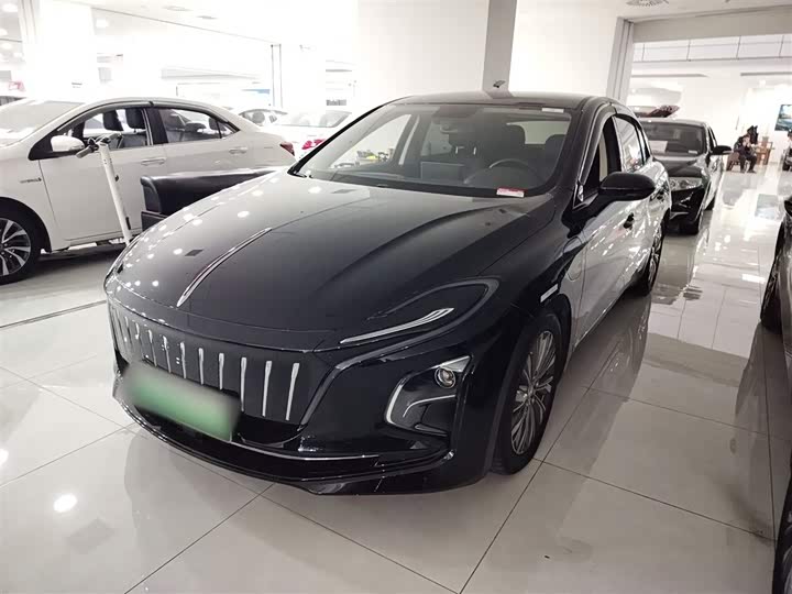 Фото 1 - Hongqi E-QM5