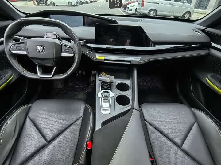 Фото 5 - Changan UNI-V