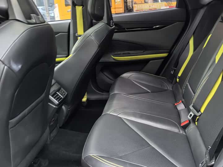 Фото 8 - Changan UNI-V