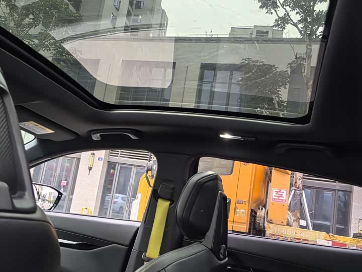 Фото 9 - Changan UNI-V