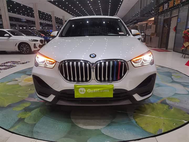 Фото 3 - BMW X1