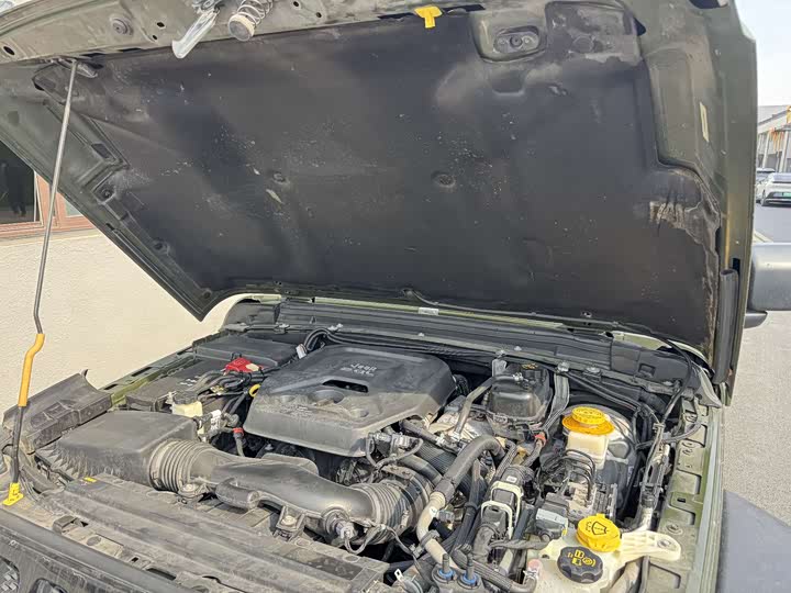 Фото 8 - Jeep Wrangler