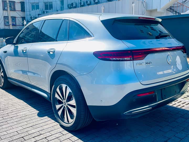 Фото 3 - Mercedes-Benz EQC