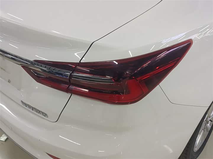 Фото 8 - Ford Escort