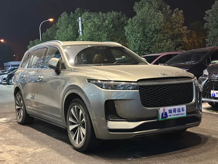 Фото 3 - LiXiang One