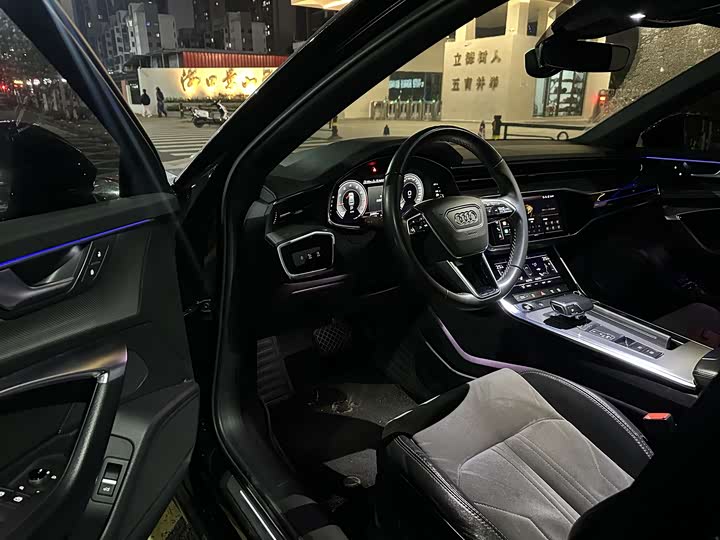 Фото 3 - Audi A6L