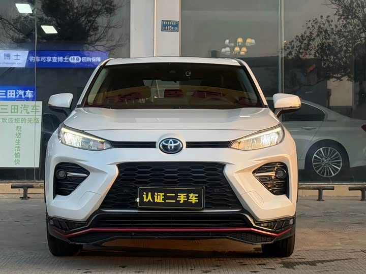 Фото 2 - Toyota Wildlander