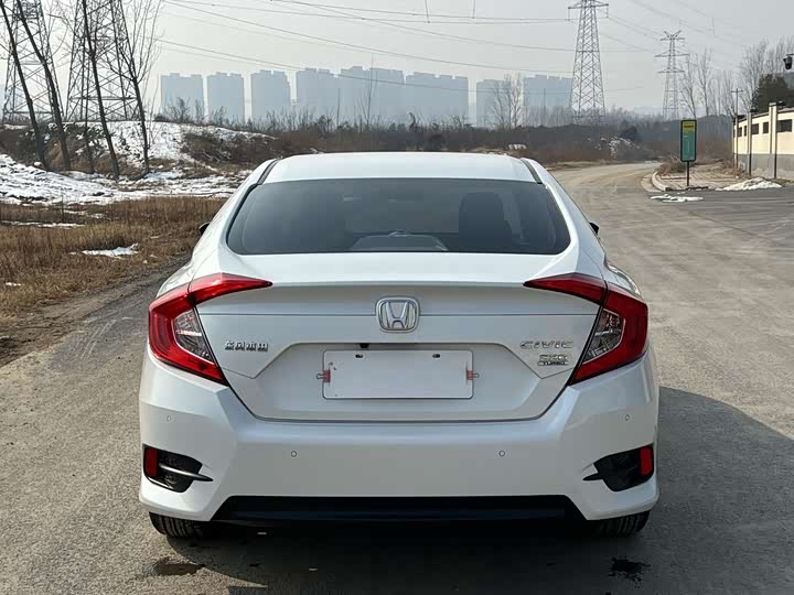 Фото 6 - Honda Civic