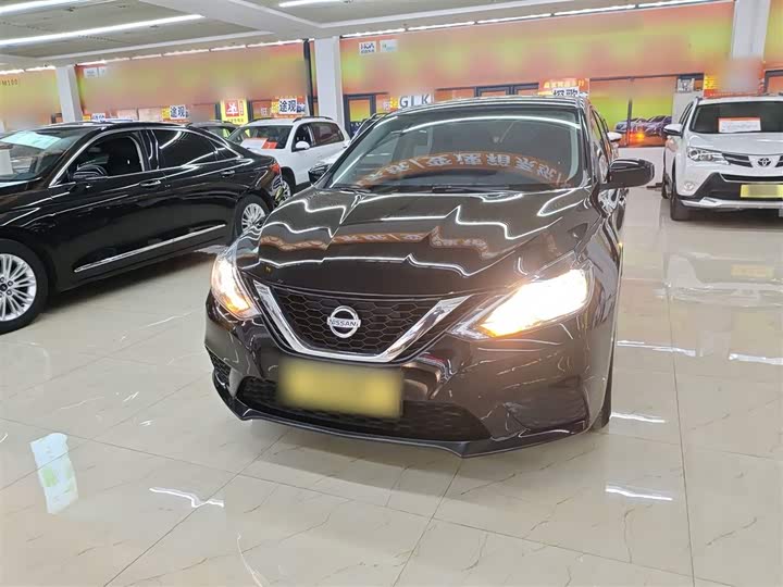 Фото 2 - Nissan Sylphy