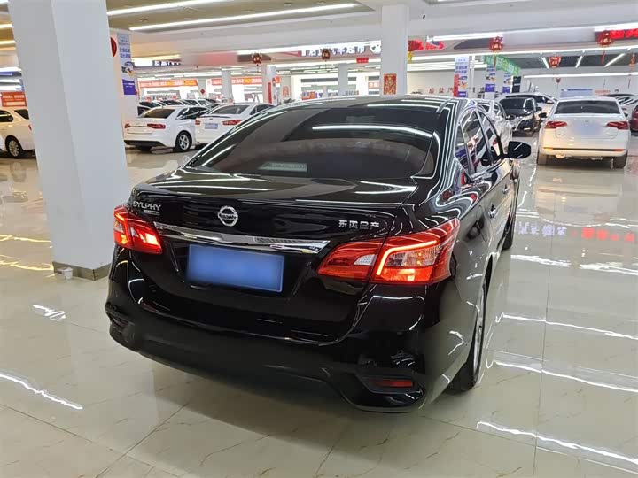 Фото 7 - Nissan Sylphy