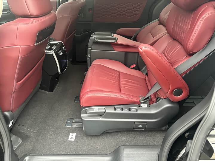 Фото 5 - Honda Elysion