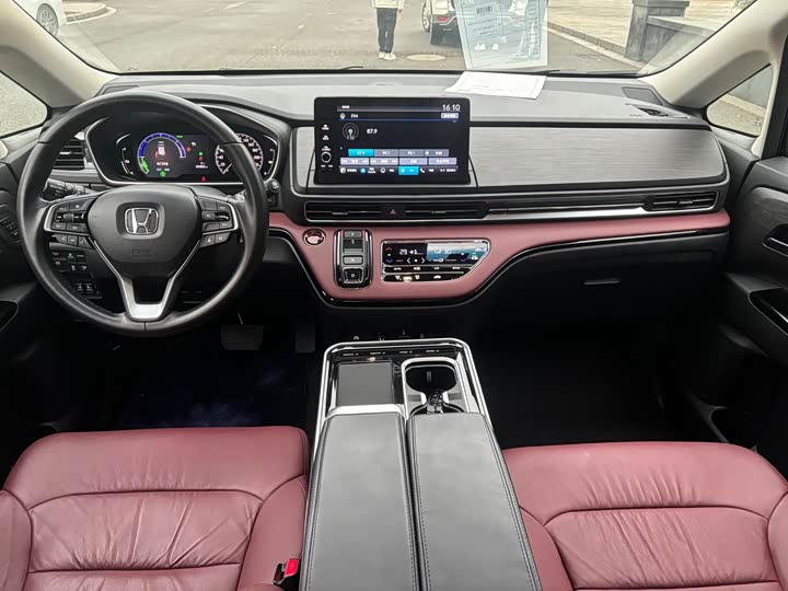 Фото 7 - Honda Elysion