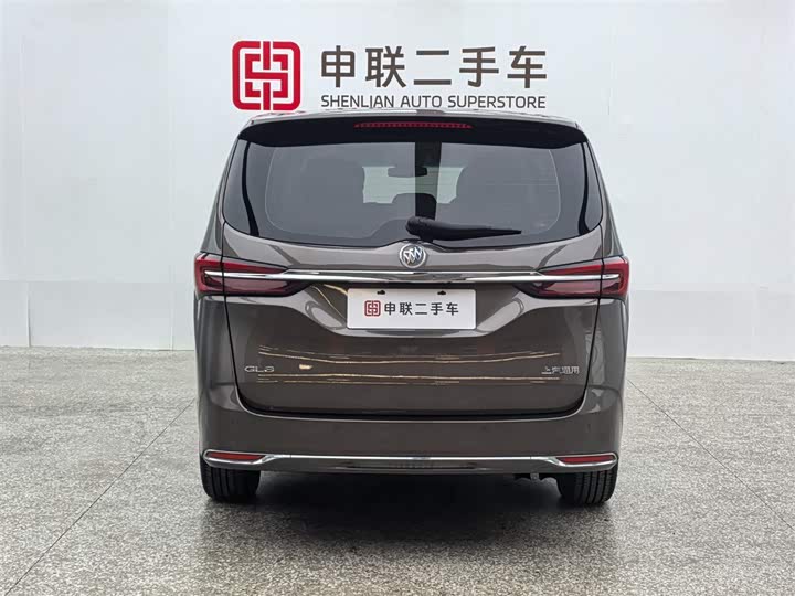 Фото 4 - Buick GL8 ES