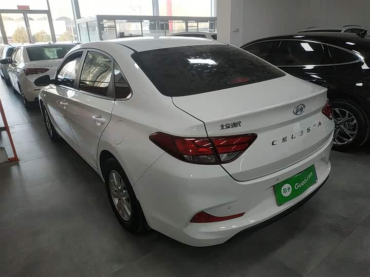 Фото 5 - Hyundai Celesta