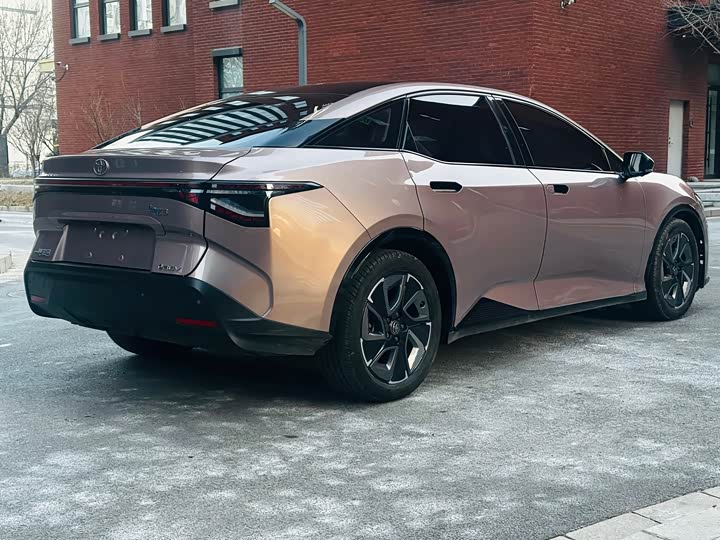 Фото 6 - Toyota bZ3