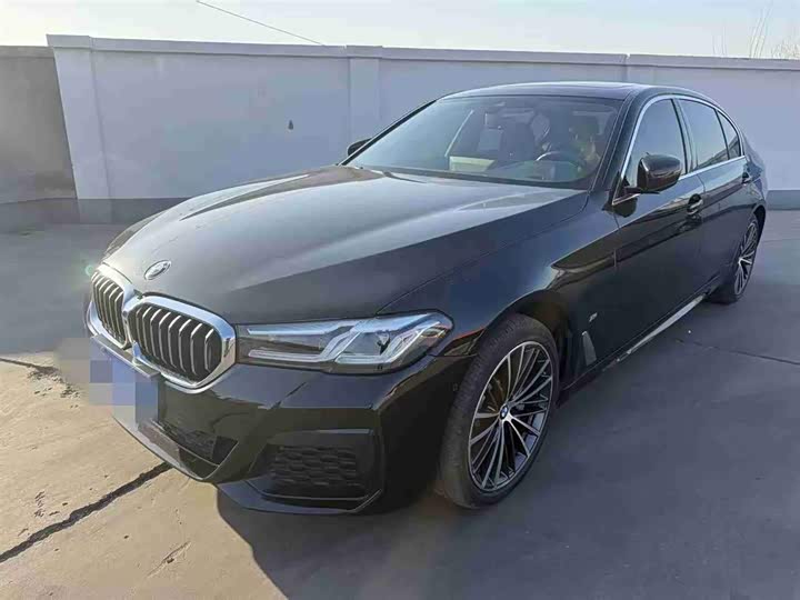 Фото 1 - BMW 5 Series