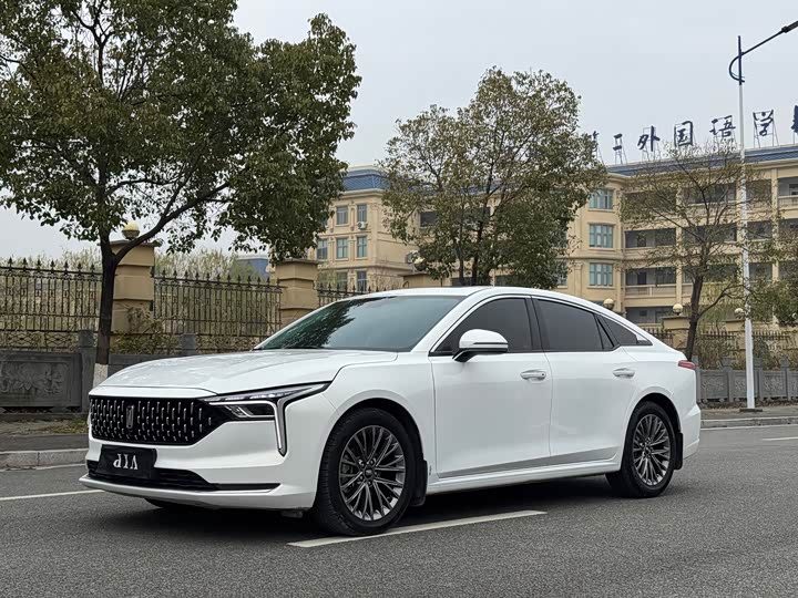 Фото 1 - Bestune B70