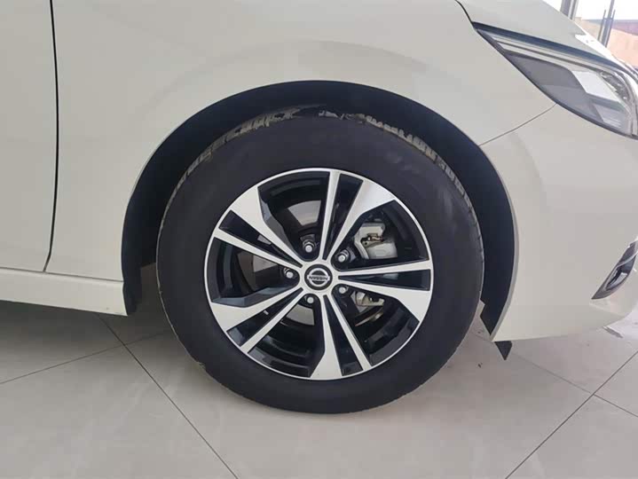 Фото 6 - Nissan Sylphy