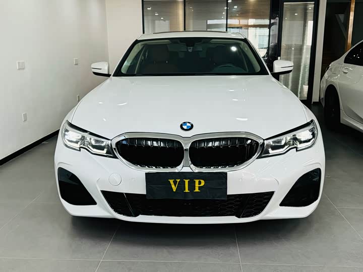 Фото 2 - BMW 3 Series