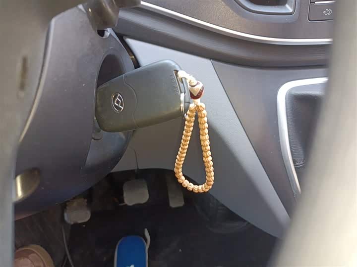 Фото 9 - Maxus V80