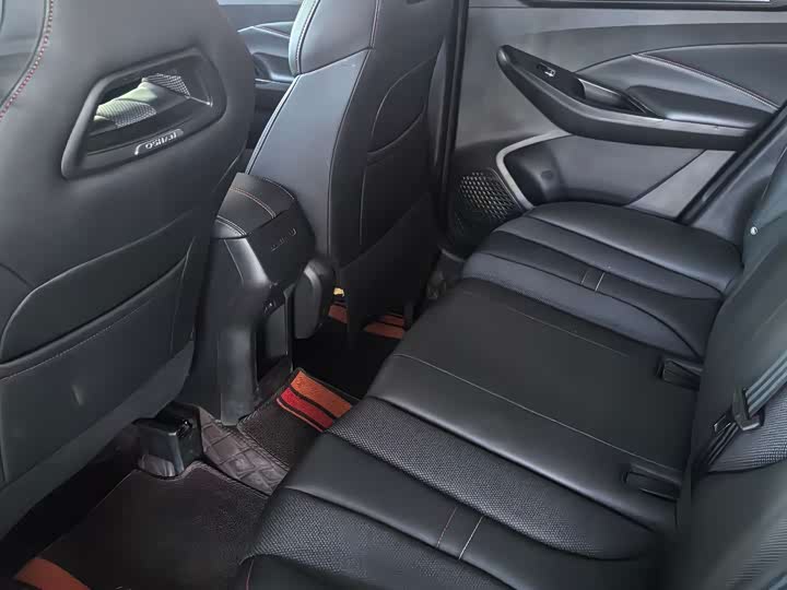 Photo 9 - Changan Oshan X5