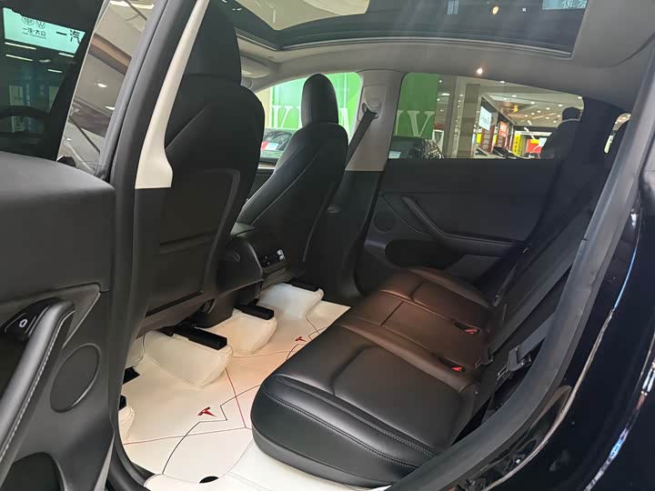 Фото 5 - Tesla Model Y