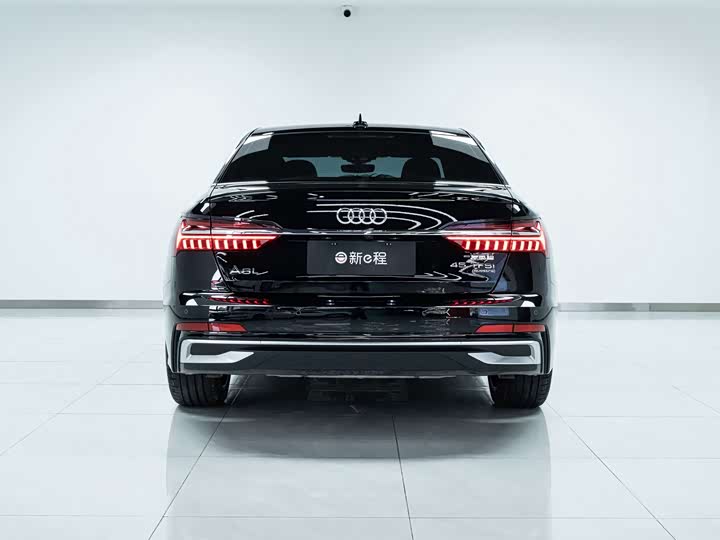 Фото 6 - Audi A6L